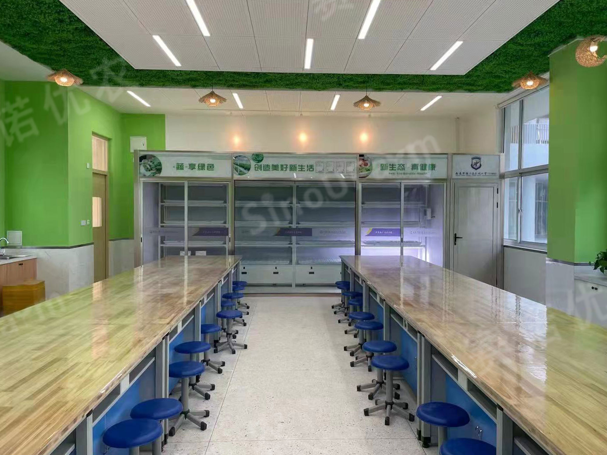 南通某小学
益教种植课堂